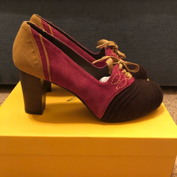 Heeled Suede Loafers NIB size 8.5 Pilcro and the Letterpress - Picture 2 of 8